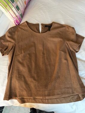 BCBGMaxAzria Brown Short Sleeve Suede-Look Top